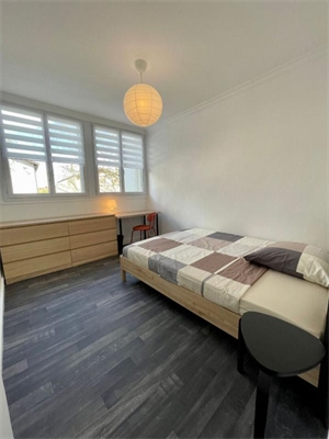 t5 à la location -   69800  SAINT PRIEST, surface 1 m2 location t5 - UBI482062574